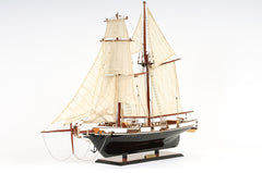 Harvey Painted Model Display, Home furniture and decor, Old Modern Handicrafts, XoticBrands Home Decor
