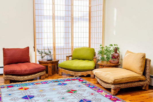 "How to Choose the Perfect Meditation Chair: A Look at the Seagrass Meditation Chair" - XoticBrands Home Decor