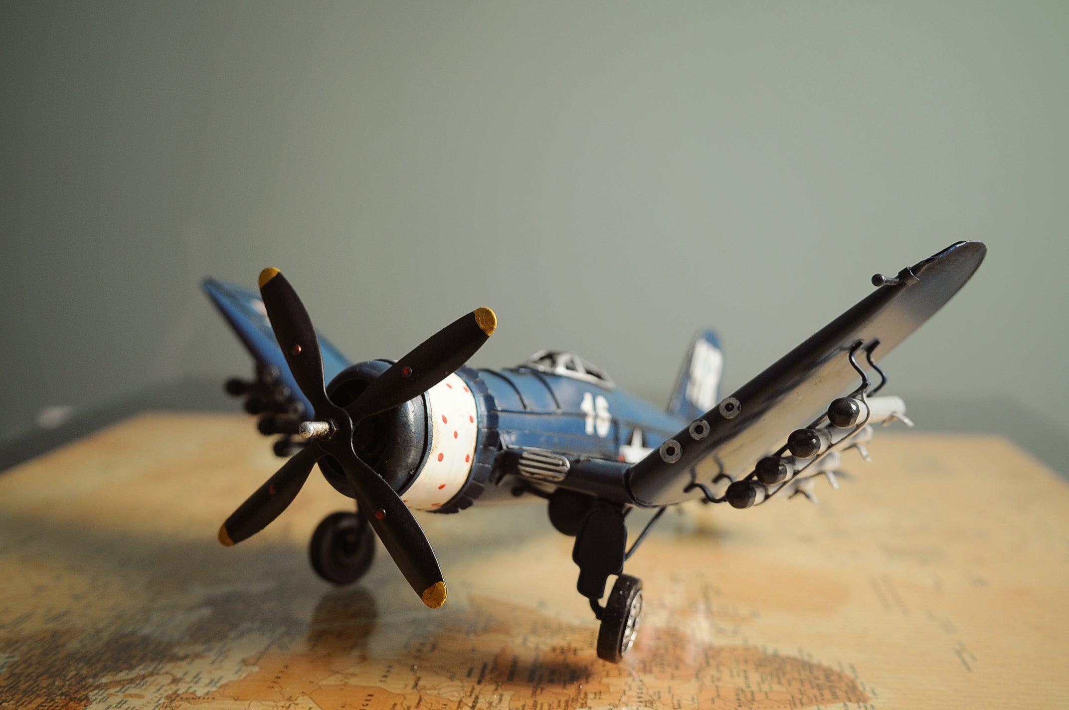  1944 F4U Corsair 1:31, Home furniture and decor, Old Modern Handicrafts, XoticBrands Home Decor