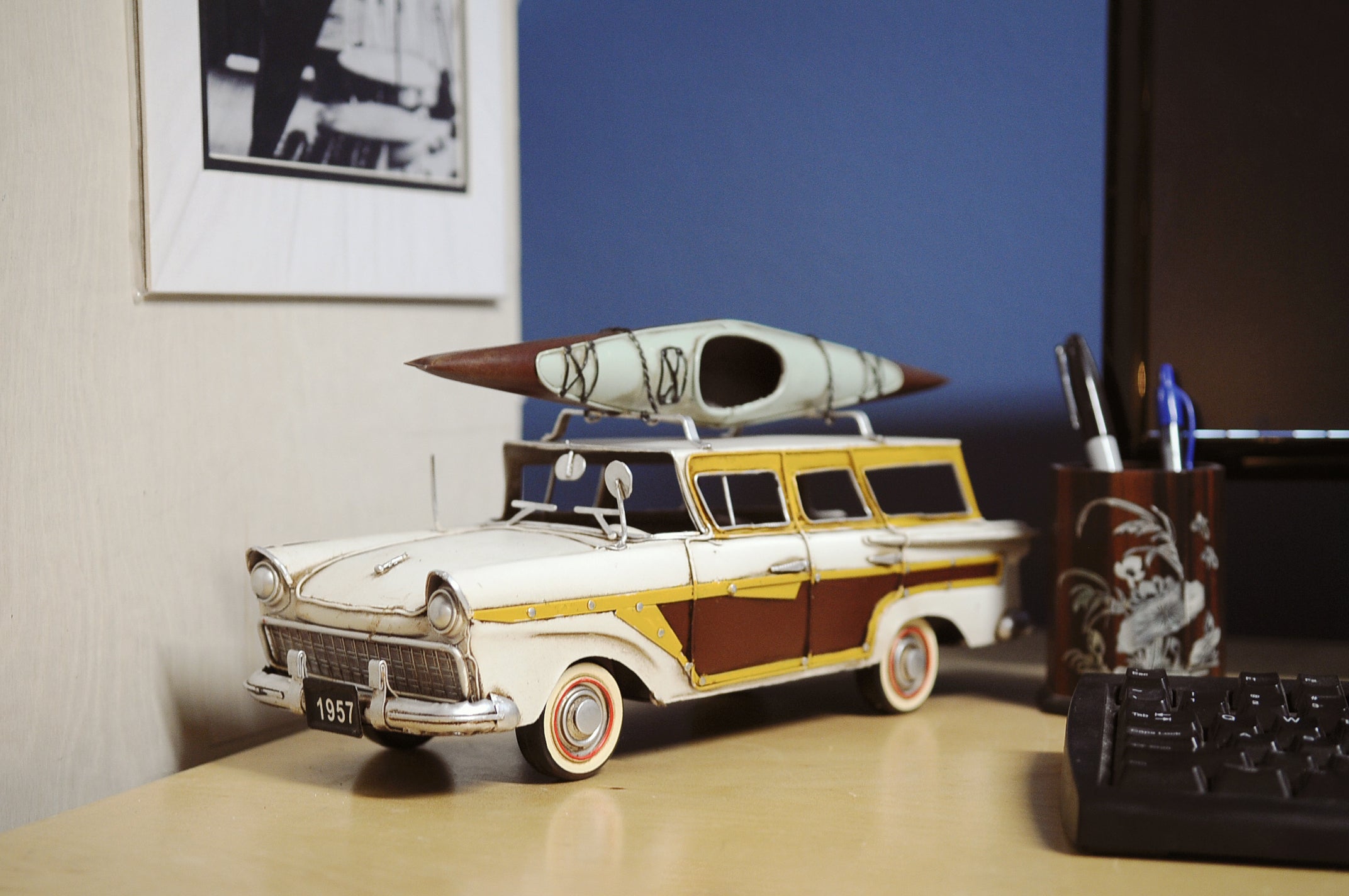  Fords Woody-Look Country Squire W/ Kayak Iron Model, Home furniture and decor, Old Modern Handicrafts, XoticBrands Home Decor