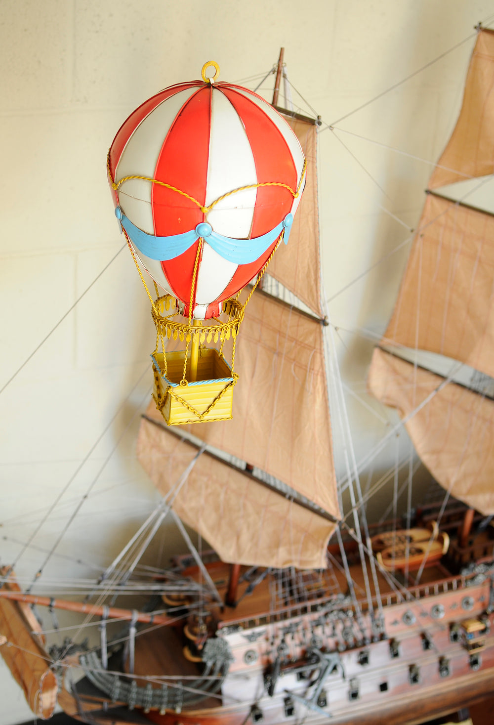  Vintage Hot Air Balloon Iron Vintage Model, Home furniture and decor, Old Modern Handicrafts, XoticBrands Home Decor