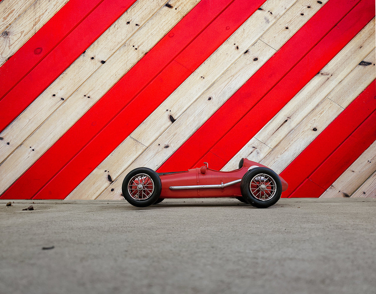  1958 Ferrari 246 F1 Model Red Metal Handmade, Home furniture and dÃ©cor, OLD MODERN HANDICRAFTS, XoticBrands Home Decor