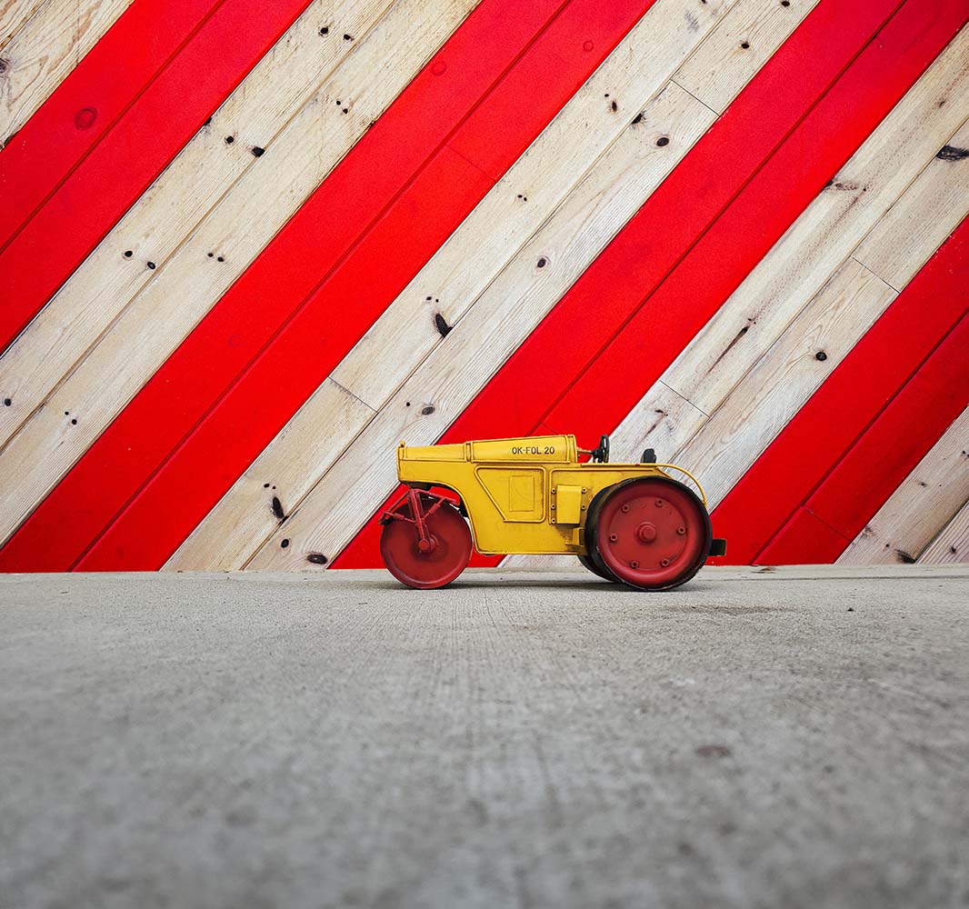  Metal Handmade Steam Roller Model, Home furniture and dÃ©cor, OLD MODERN HANDICRAFTS, XoticBrands Home Decor