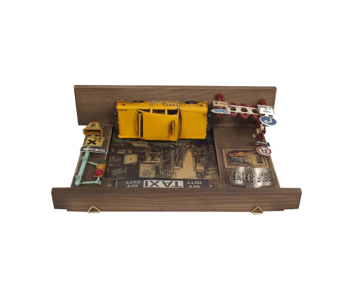  Vintage New York City Checker Taxi Shadow Box, Home furniture and dÃ©cor, OLD MODERN HANDICRAFTS, XoticBrands Home Decor