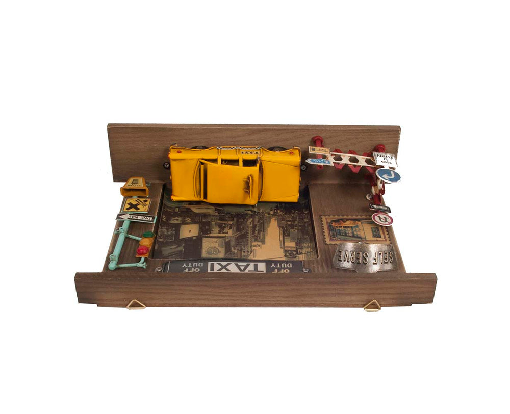  Vintage New York City Checker Taxi Shadow Box, Home furniture and dÃ©cor, OLD MODERN HANDICRAFTS, XoticBrands Home Decor