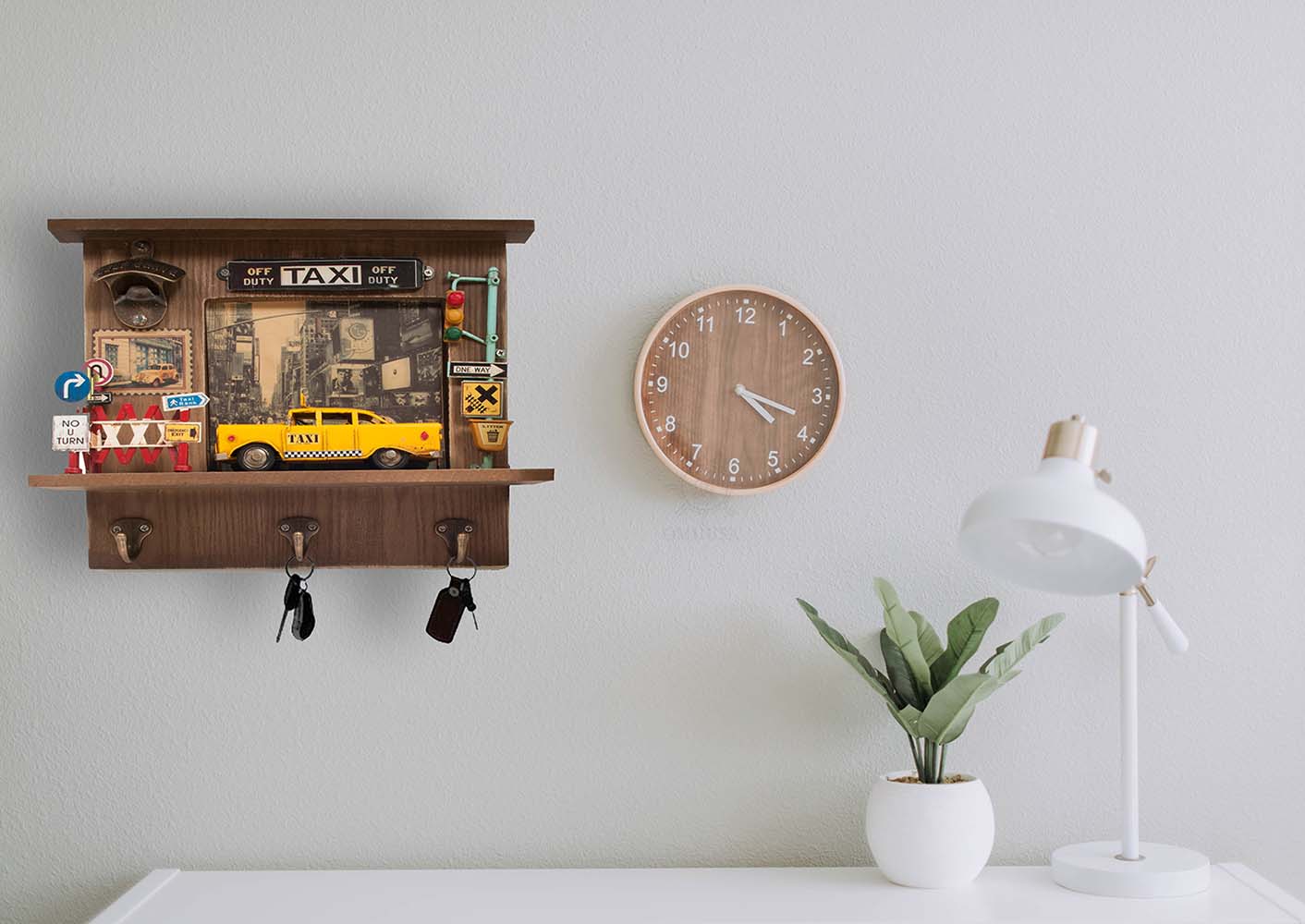  Vintage New York City Checker Taxi Shadow Box, Home furniture and dÃ©cor, OLD MODERN HANDICRAFTS, XoticBrands Home Decor