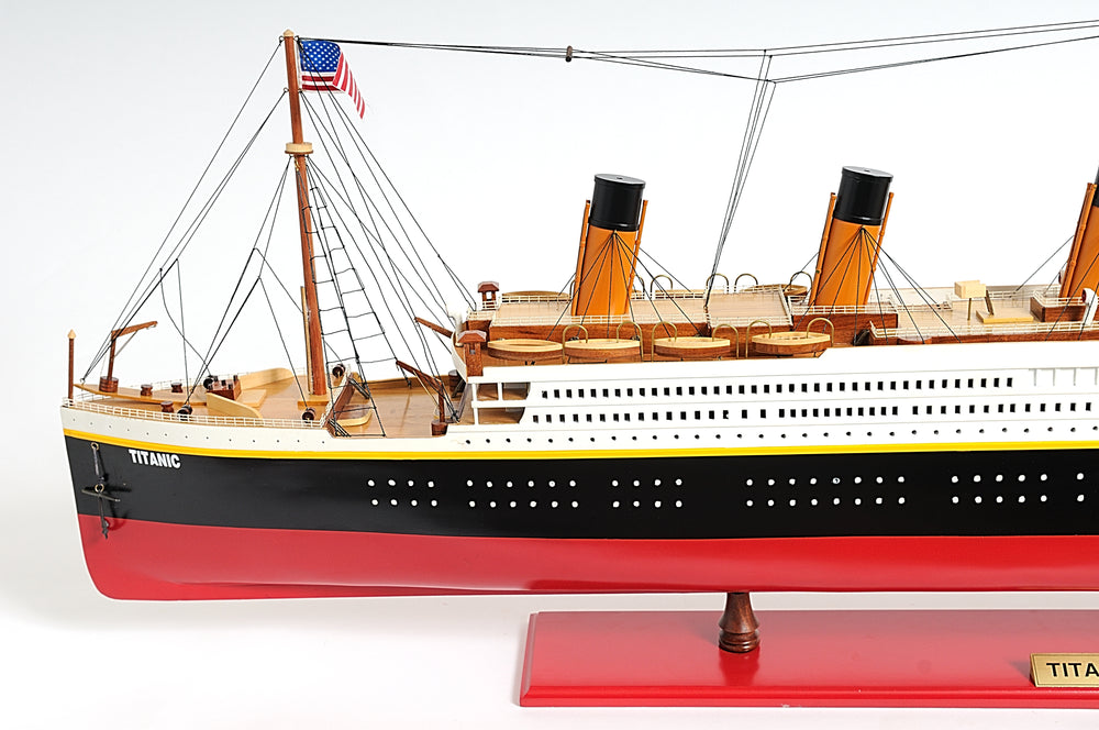  TITANIC PAINTED XL Boat  Model Display, Home furniture and decor, Old Modern Handicrafts, XoticBrands Home Decor