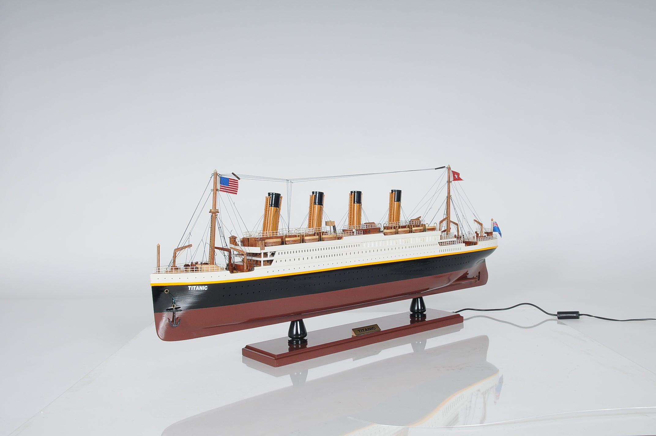  TITANIC WITH LIGHTS Boat  Model Display, Home furniture and decor, Old Modern Handicrafts, XoticBrands Home Decor