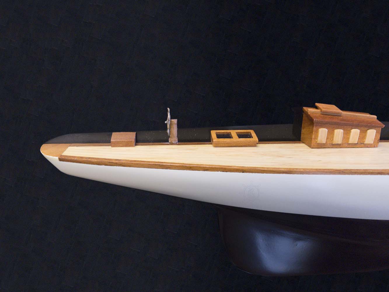  Shamrock Brown/White Painted Half Hull Model Boat Yacht Handmade, Home furniture and dÃ©cor, OLD MODERN HANDICRAFTS, XoticBrands Home Decor