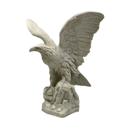 Eagle Facing Right Garden Animal Statue - XoticBrands Home Decor
