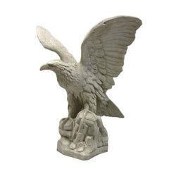Eagle Facing Right Garden Animal Statue - XoticBrands Home Decor