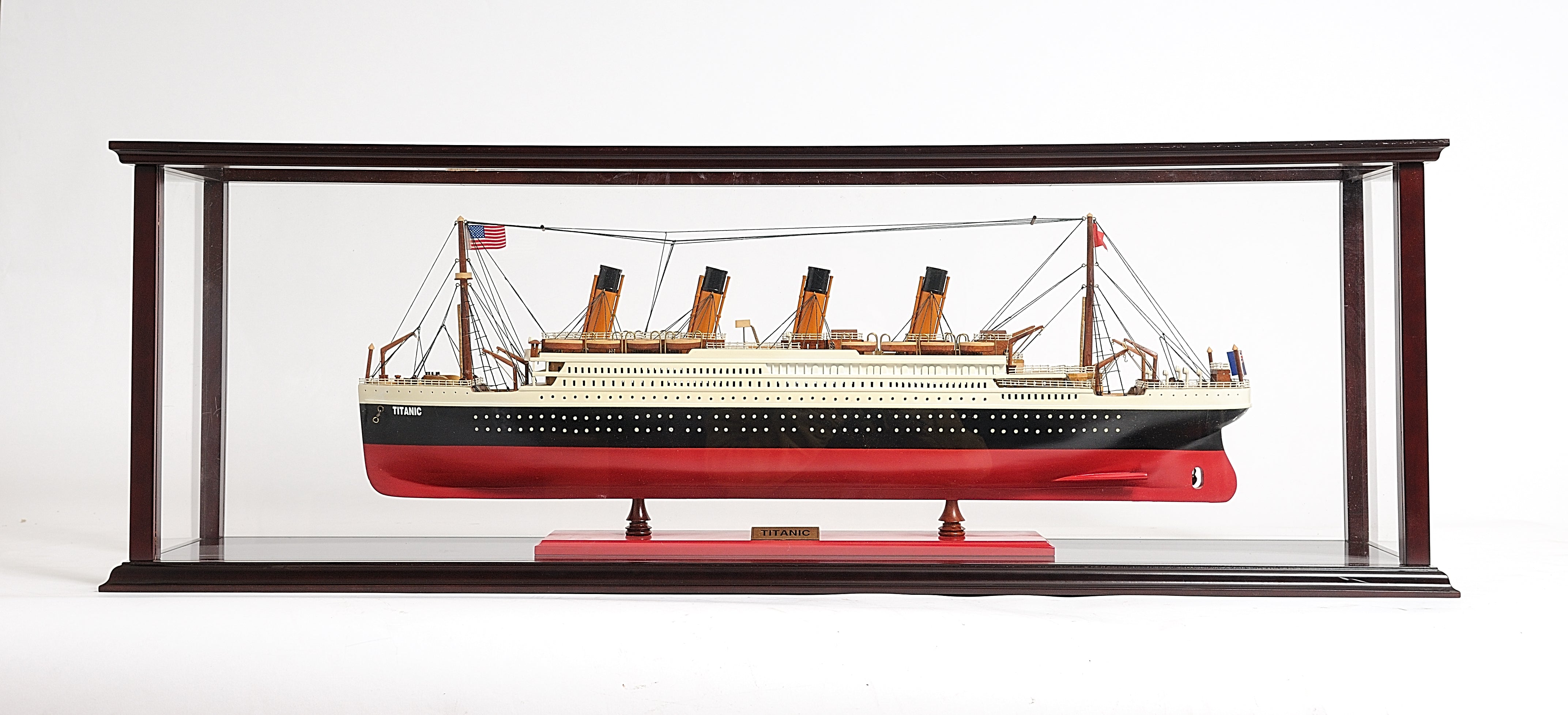  Display Case for Cruise Liner Mid Model Display, Home furniture and decor, Old Modern Handicrafts, XoticBrands Home Decor