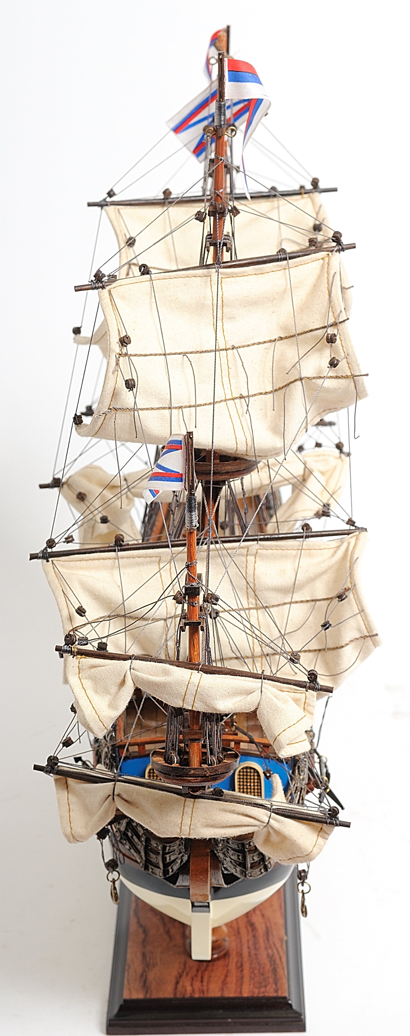  GOTO PREDESTINATION SMALL Model Display, Home furniture and decor, Old Modern Handicrafts, XoticBrands Home Decor