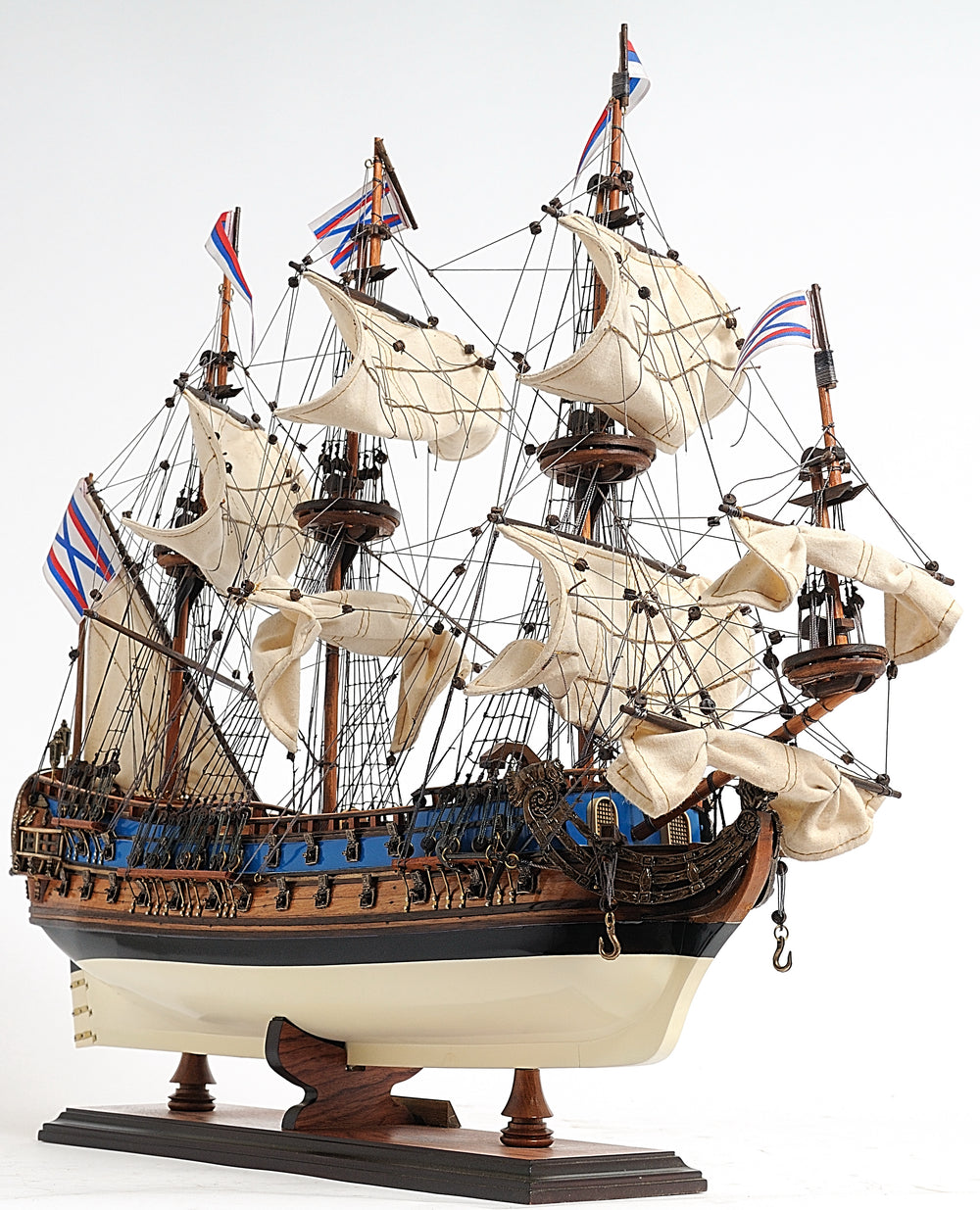  GOTO PREDESTINATION SMALL Model Display, Home furniture and decor, Old Modern Handicrafts, XoticBrands Home Decor