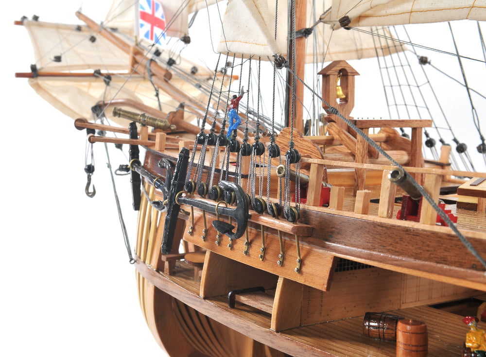  HMS ENDEAVOUR OPEN HULL Model Display, Home furniture and decor, Old Modern Handicrafts, XoticBrands Home Decor