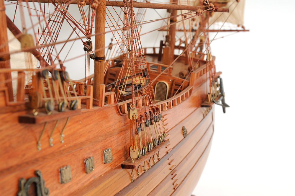  Arabella Model Display, Home furniture and decor, Old Modern Handicrafts, XoticBrands Home Decor