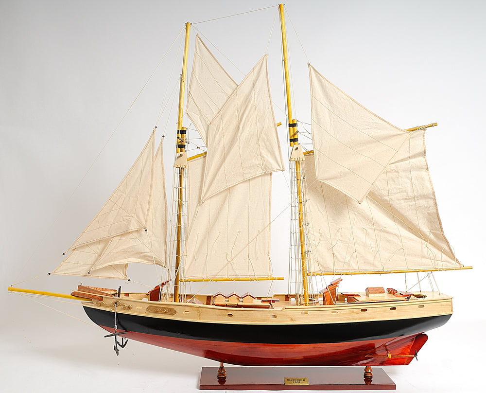  Bluenose II painted Medium Boat Model Display, Home furniture and decor, Old Modern Handicrafts, XoticBrands Home Decor