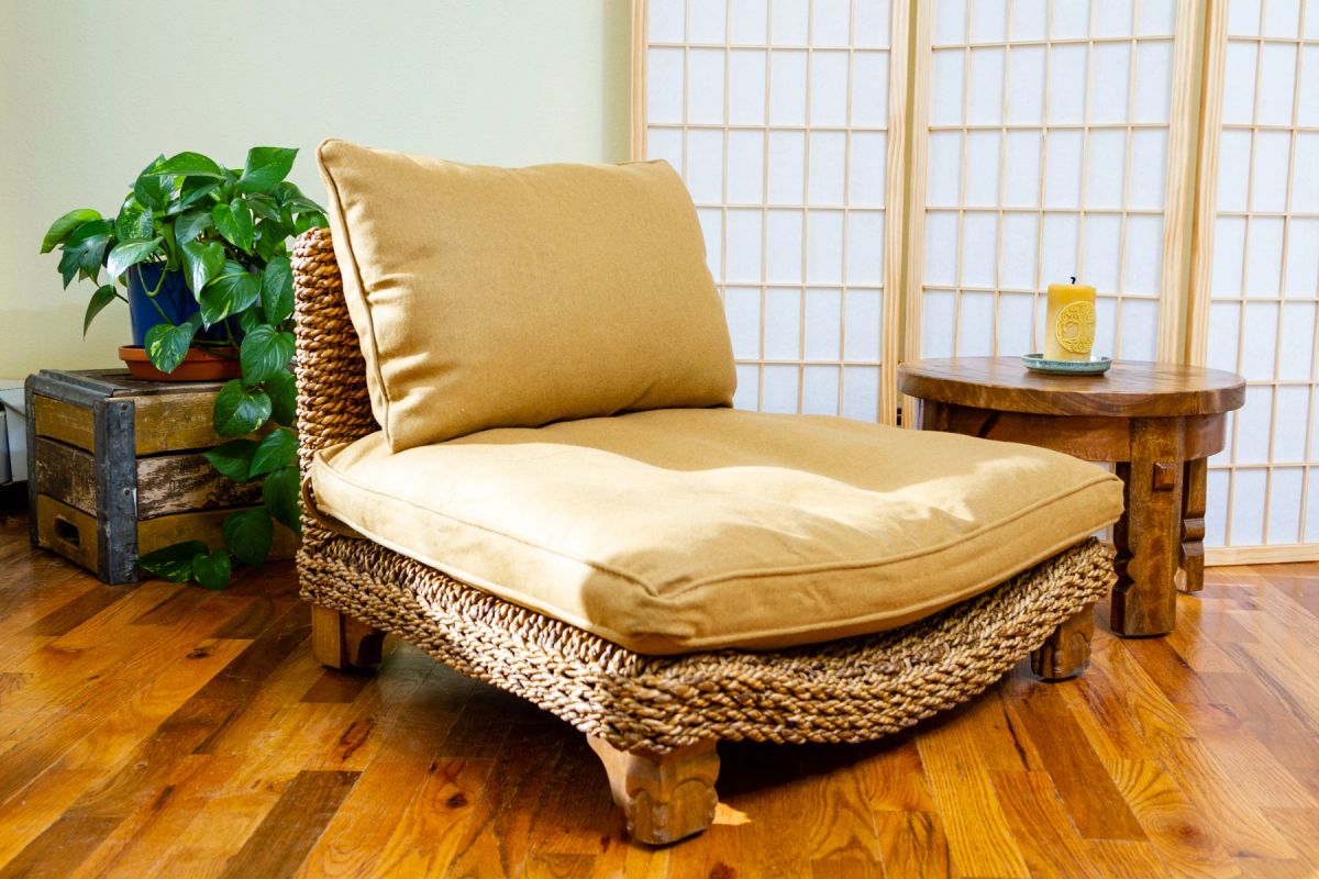 Wooden meditation chair deals